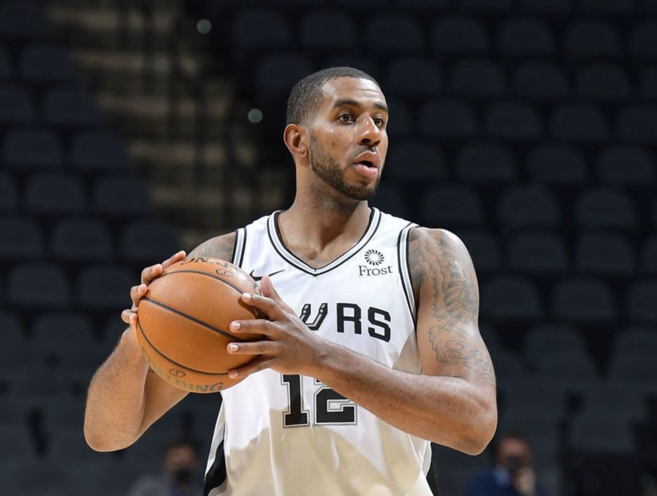 而是面对突 而是面对突